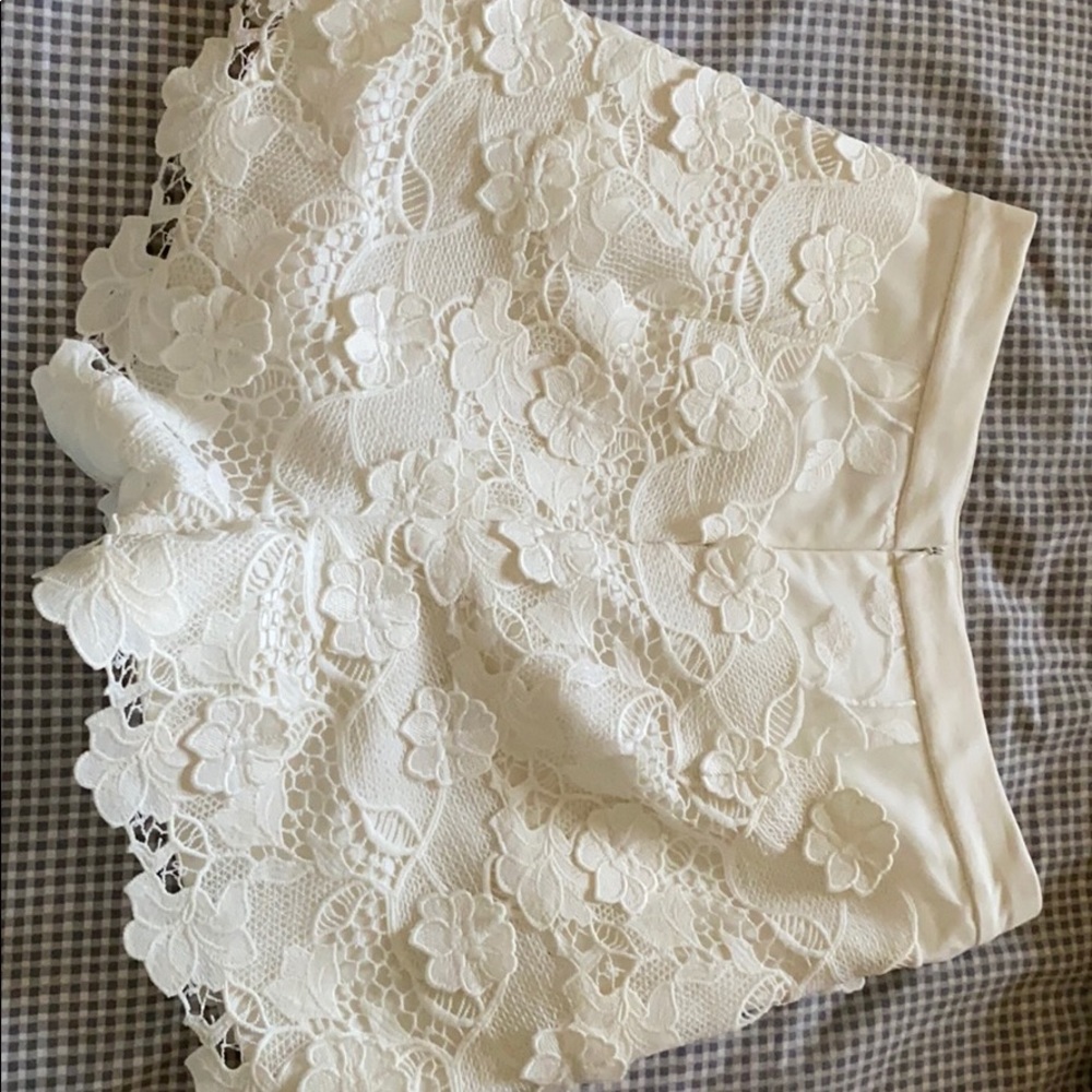 Shorts - Picture 2 of 3